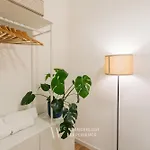 Wanderlust Experience Frankly * Bari